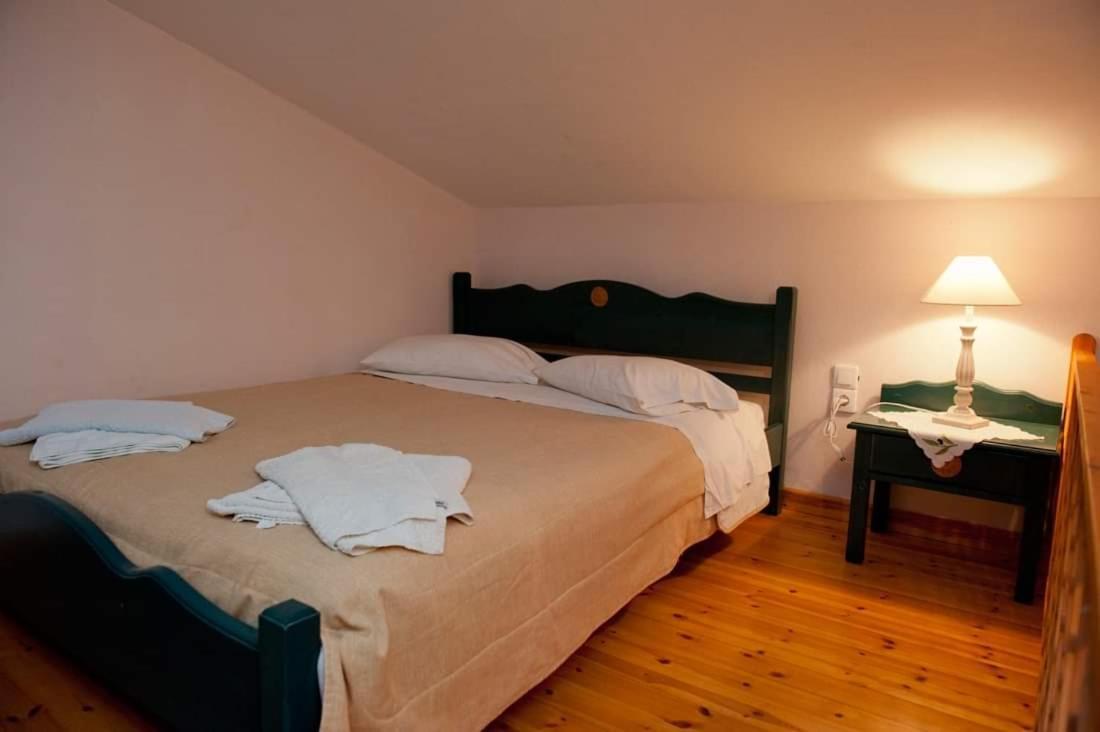 Haris Apartments Koukounaries Bagian luar foto